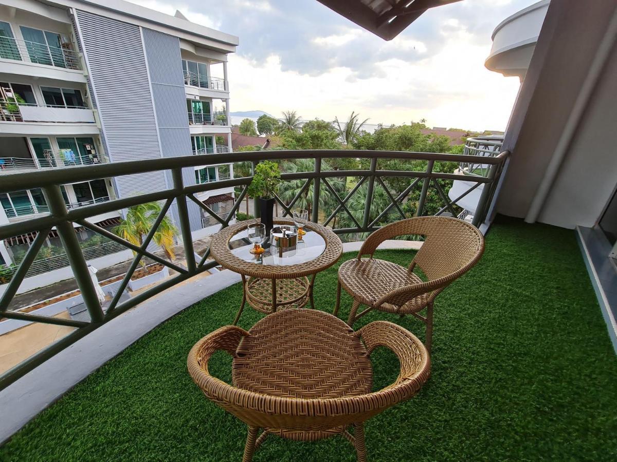 Perdana Serviced Apartment & Resorts Padang Mat Sirat المظهر الخارجي الصورة