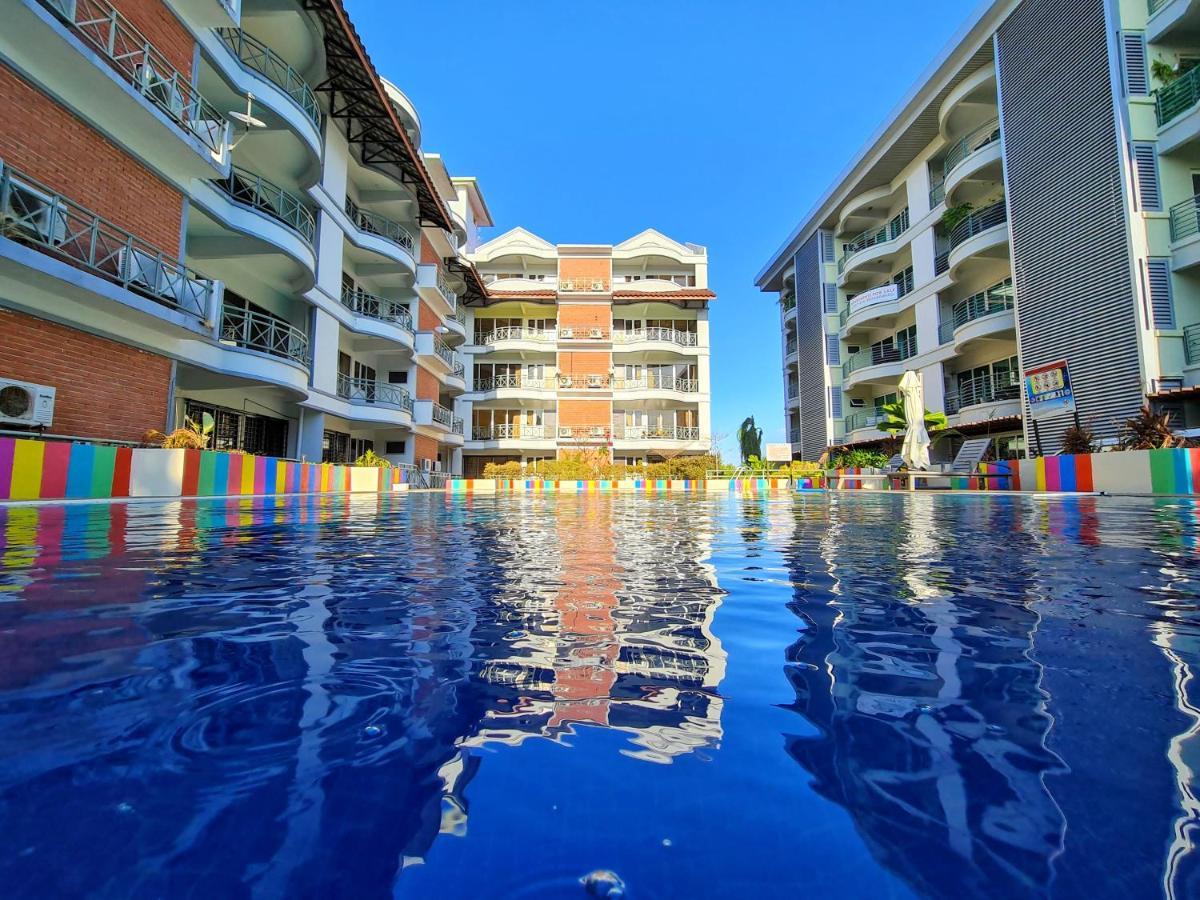 Perdana Serviced Apartment & Resorts Padang Mat Sirat المظهر الخارجي الصورة