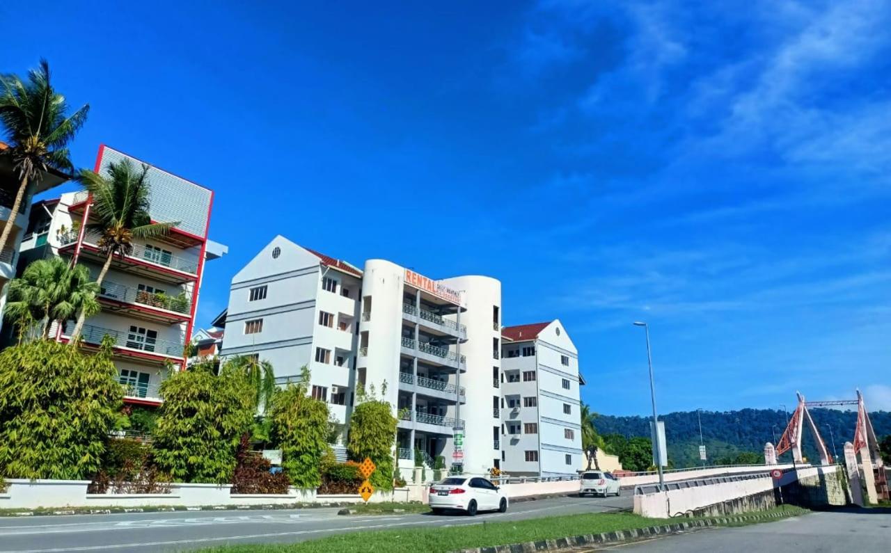 Perdana Serviced Apartment & Resorts Padang Mat Sirat المظهر الخارجي الصورة
