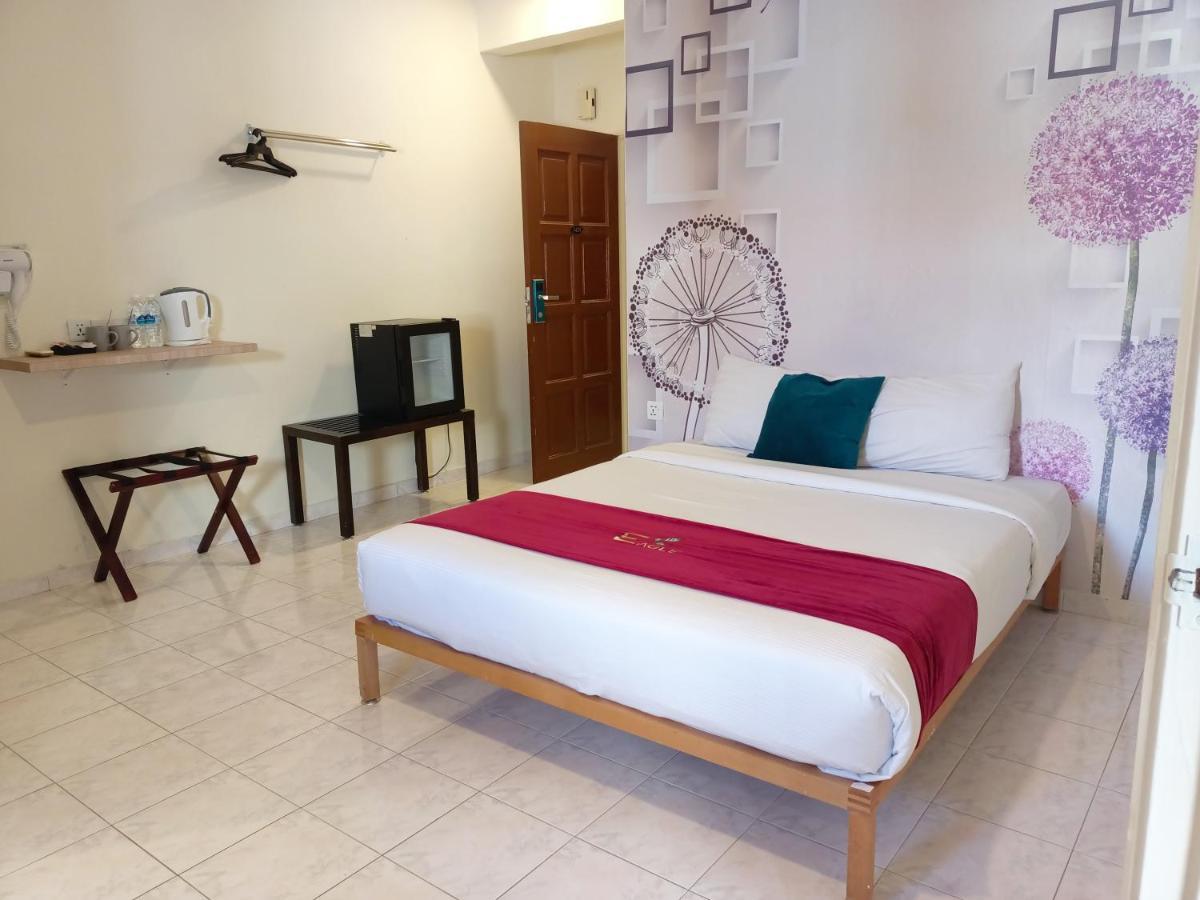 Perdana Serviced Apartment & Resorts Padang Mat Sirat المظهر الخارجي الصورة