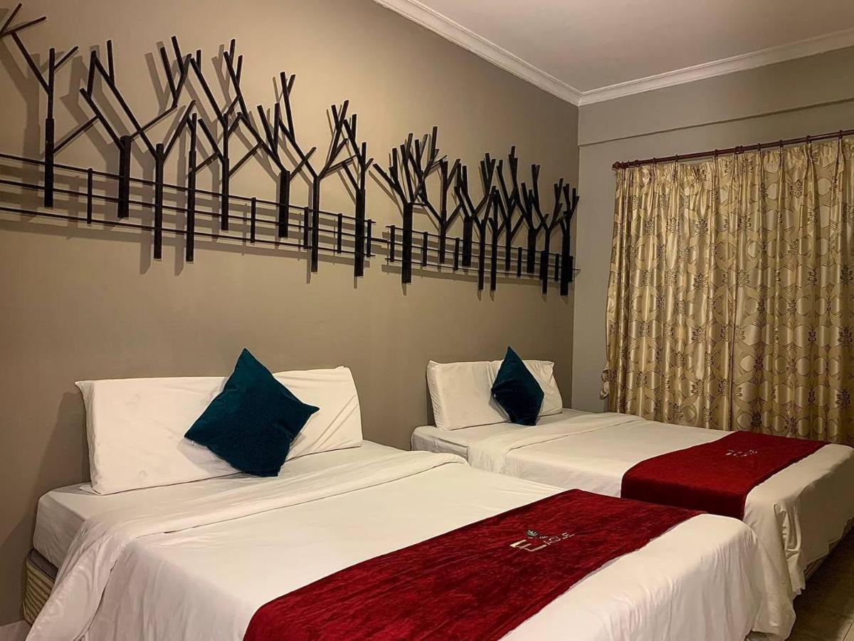 Perdana Serviced Apartment & Resorts Padang Mat Sirat المظهر الخارجي الصورة