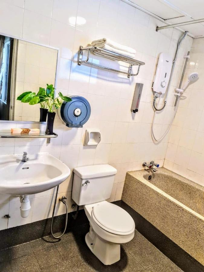 Perdana Serviced Apartment & Resorts Padang Mat Sirat المظهر الخارجي الصورة