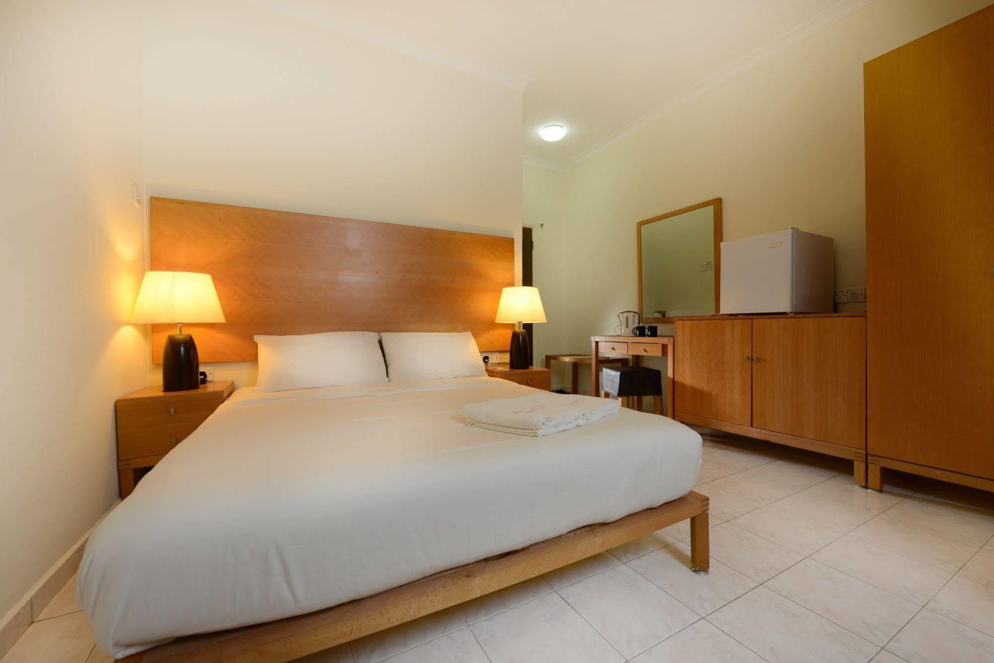 Perdana Serviced Apartment & Resorts Padang Mat Sirat المظهر الخارجي الصورة